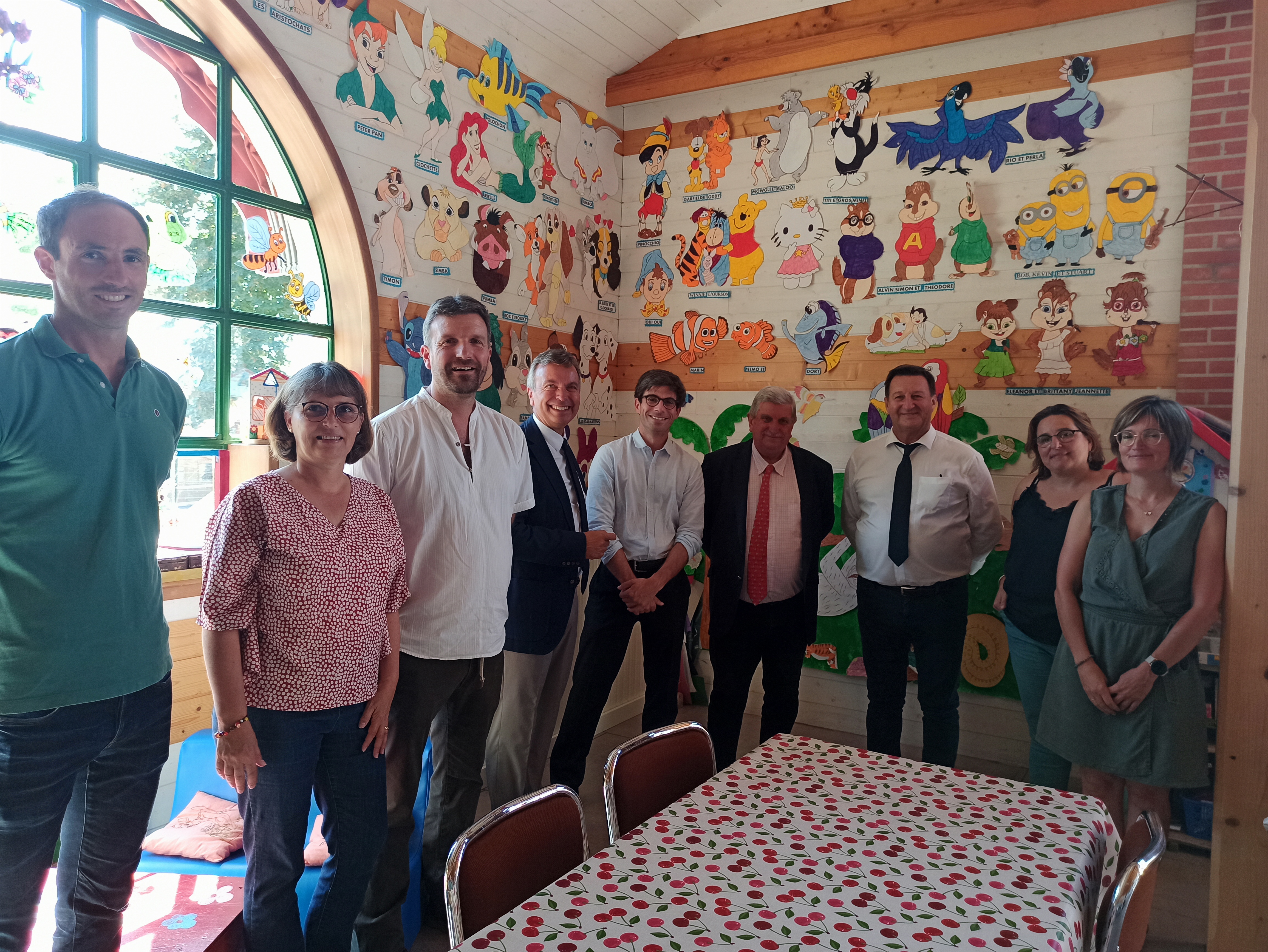 Un cadre joyeux, tout en couleurs pour les élèves de l’école de Lascazères